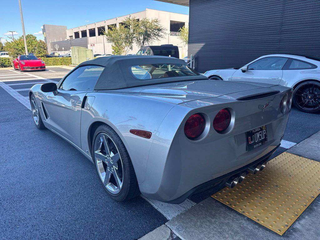Used 2007 Chevrolet Corvette Convertible w/ Preferred Equipment Group RWD image 3