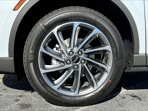 New 2026 Lincoln Corsair Premiere image 12