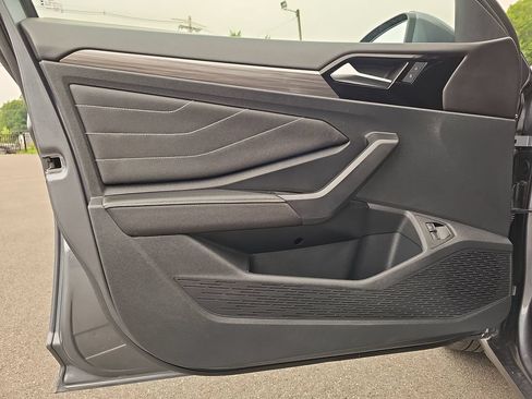 Certified 2024 Volkswagen Jetta SEL FWD image 21