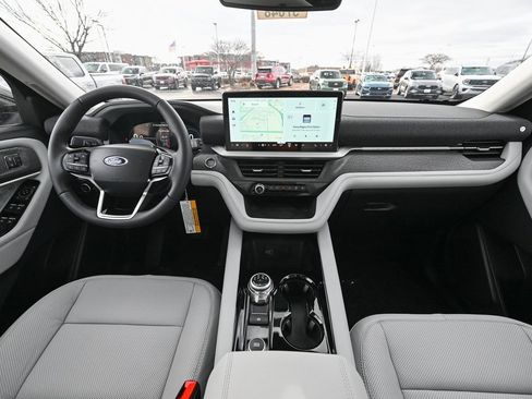 New 2026 Ford Explorer Platinum w/ LUX Leather Package image 27