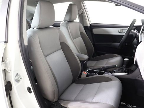 Used 2019 Toyota Corolla LE w/ Carpet Mat Package (TMS) FWD image 28