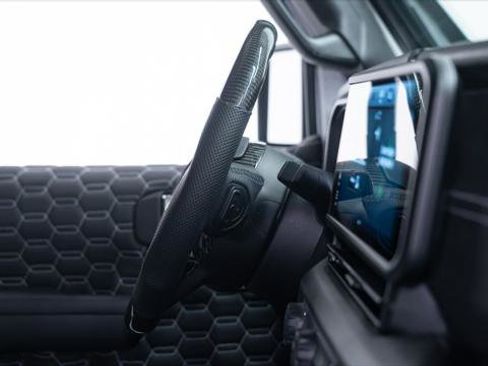 Used 2025 Jeep Gladiator Sport image 38