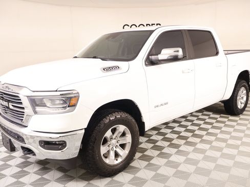 Used 2023 RAM 1500 Laramie AWD/4WD image 11