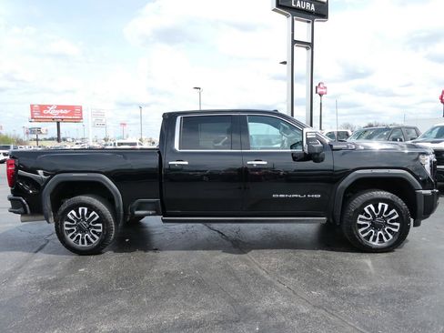 Certified 2025 GMC Sierra 2500 Denali Ultimate AWD/4WD image 4