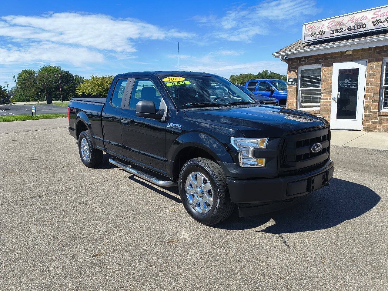 Used 2017 Ford F150 XL w/ Equipment Group 101A Mid AWD/4WD image 3