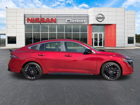 New 2026 Nissan Sentra SR w/ Floor Mat Package image 2