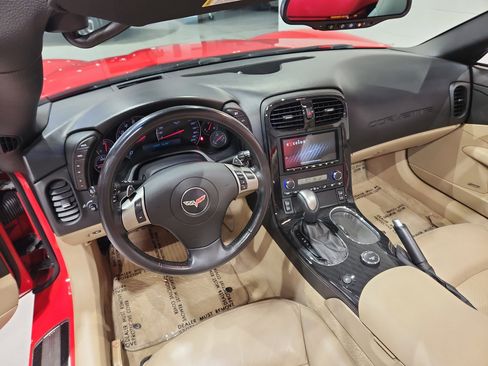 Used 2010 Chevrolet Corvette Convertible w/ Preferred Equipment Group image 9