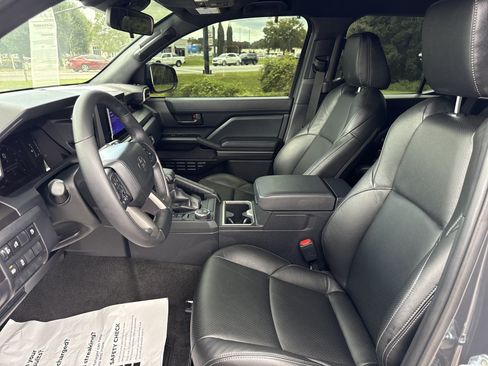 Used 2026 Toyota 4Runner SR5 RWD image 11