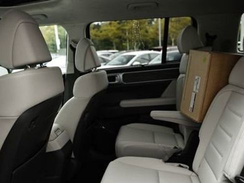 New 2026 Hyundai Santa Fe Calligraphy image 9