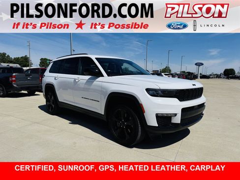 Used 2023 Jeep Grand Cherokee L Limited w/ Black Appearance Package AWD/4WD image 1
