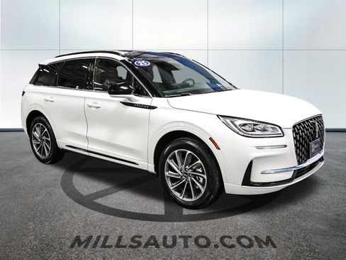 Used 2025 Lincoln Corsair Grand Touring image 10