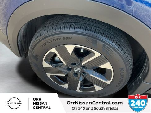 Used 2025 Nissan Kicks SV w/ Illumination Package AWD/4WD image 9