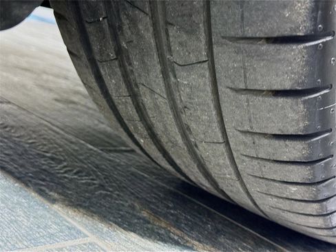 Used 2021 Tesla Model Y Performance image 34