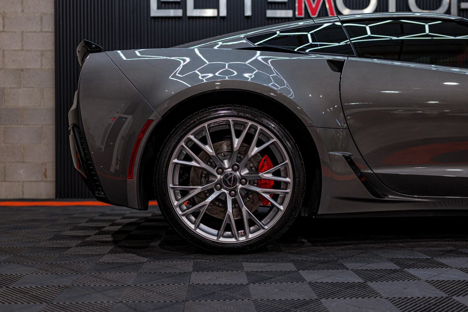 Used 2016 Chevrolet Corvette Z06 w/ 2LZ Preferred Equipment Group RWD image 16