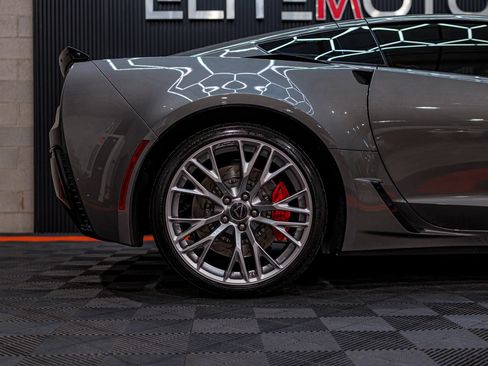 Used 2016 Chevrolet Corvette Z06 w/ 2LZ Preferred Equipment Group RWD image 16