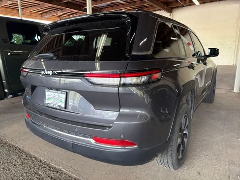 Used 2024 Jeep Grand Cherokee Limited 4xe AWD/4WD image 5