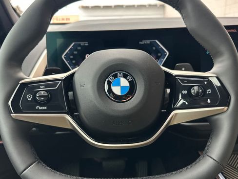 Used 2025 BMW X3 xDrive30i w/ Premium Package image 25