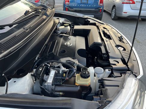 Used 2015 Nissan Pathfinder Platinum image 40