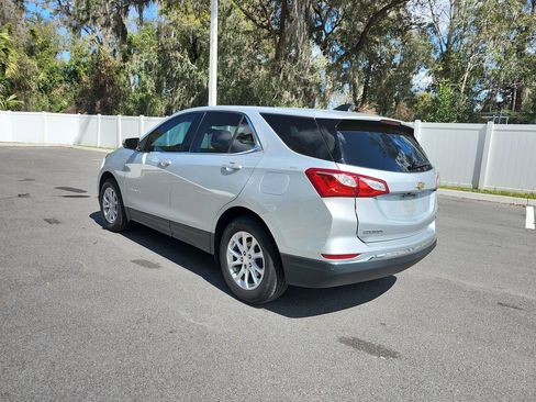 Used 2018 Chevrolet Equinox LT image 3