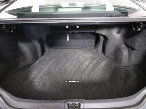 Used 2014 Toyota Camry XLE w/ Leather Package FWD image 18