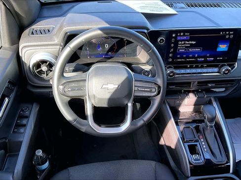 Used 2023 Chevrolet Colorado LT w/ LT Convenience Package image 5