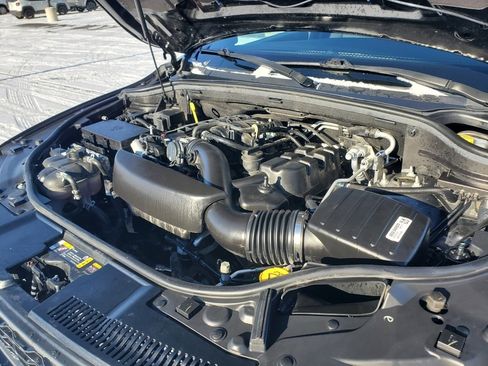 Used 2023 Dodge Durango GT image 37