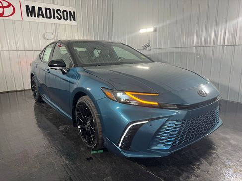 New 2026 Toyota Camry XSE w/ Premium Plus Package AWD/4WD image 4