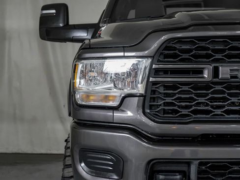 Used 2024 RAM 3500 Tradesman w/ Chrome Appearance Group image 39