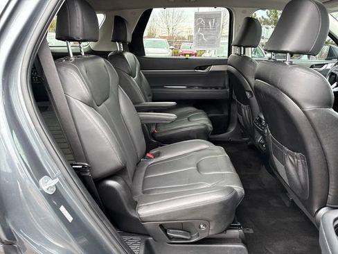 Used 2022 Hyundai Palisade SEL w/ Premium Package image 10