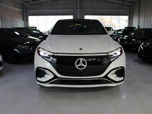 Used 2023 Mercedes-Benz EQS 580 4MATIC SUV image 44