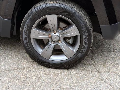 Used 2015 Jeep Patriot High Altitude AWD/4WD image 7