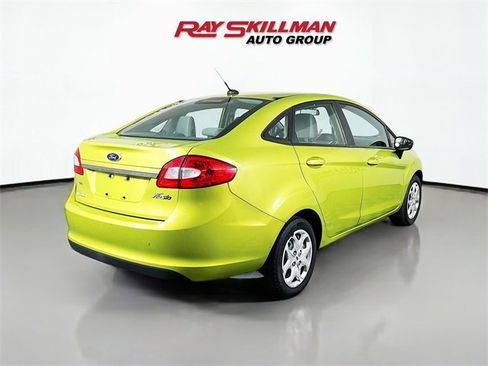 Used 2013 Ford Fiesta SE image 7