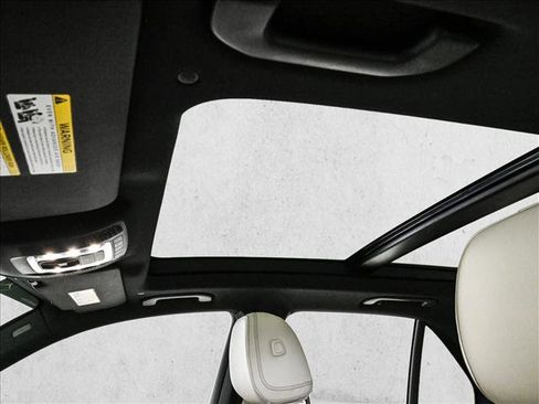 Certified 2024 Mercedes-Benz GLE 450e 4MATIC image 17