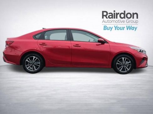 Used 2024 Kia Forte LXS image 9