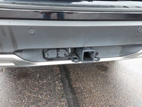 Used 2023 Ford Explorer XLT w/ Equipment Group 202A image 15