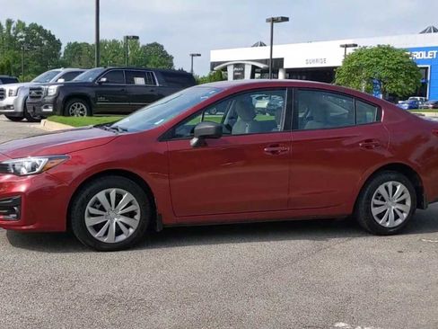 Used 2019 Subaru Impreza 2.0i image 4