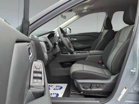 New 2026 Nissan Rogue SV FWD image 14