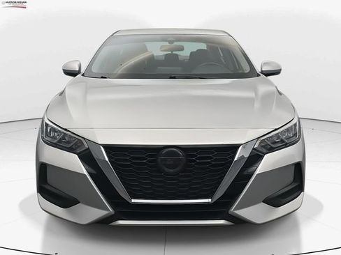 Used 2020 Nissan Sentra SV image 3