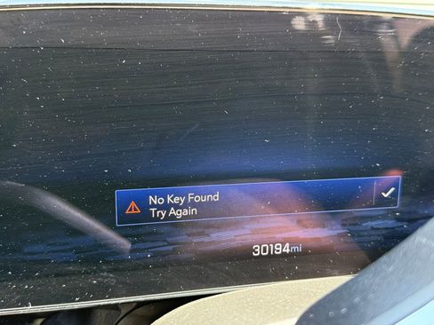 Used 2025 Chevrolet Suburban Z71 AWD/4WD image 10