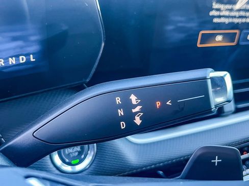 New 2026 Chevrolet Equinox LT w/ Convenience Package II image 18