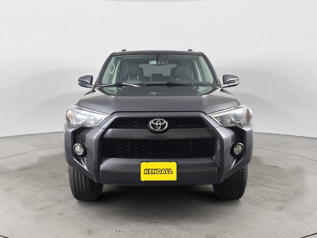 Used 2019 Toyota 4Runner SR5 Premium AWD/4WD image 2