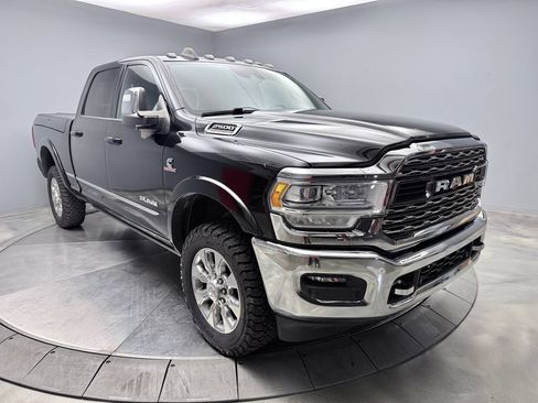 Used 2024 RAM 2500 Limited AWD/4WD image 3