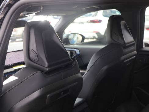 Used 2025 BMW X3 xDrive30i w/ Premium Package AWD/4WD image 34