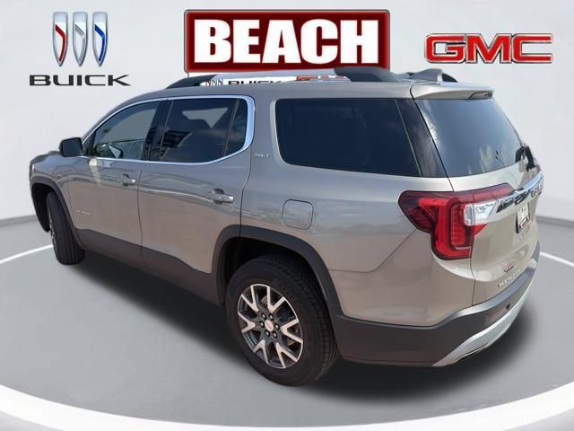 Used 2023 GMC Acadia SLT w/ LPO, Floor Liner Package FWD image 3