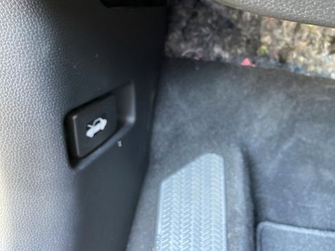 Used 2024 Honda CR-V EX-L image 43