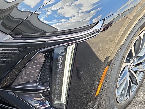 New 2026 Cadillac Lyriq Premium Sport image 7