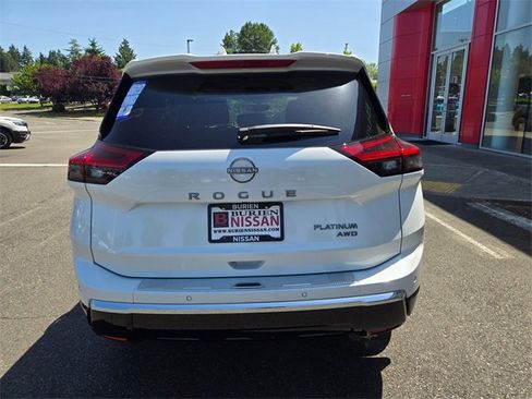 New 2025 Nissan Rogue Platinum w/ Tech Package image 7
