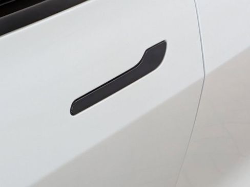 Used 2022 Tesla Model 3 Performance image 10