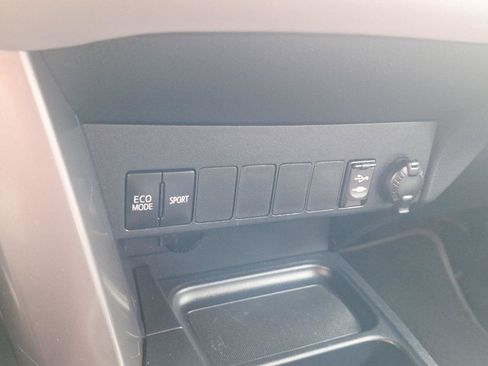Used 2016 Toyota RAV4 XLE FWD image 27