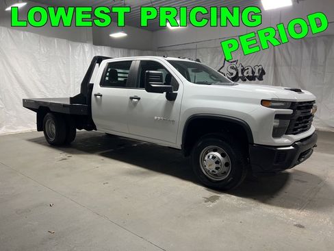 Used 2025 Chevrolet Silverado 3500 W/T image 1